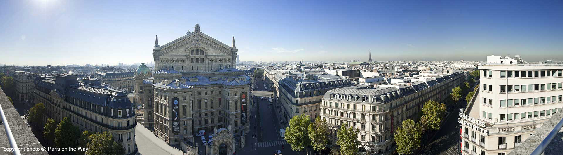 PANORAMIC VIEW OVER THE PARIS ROOFTOPS